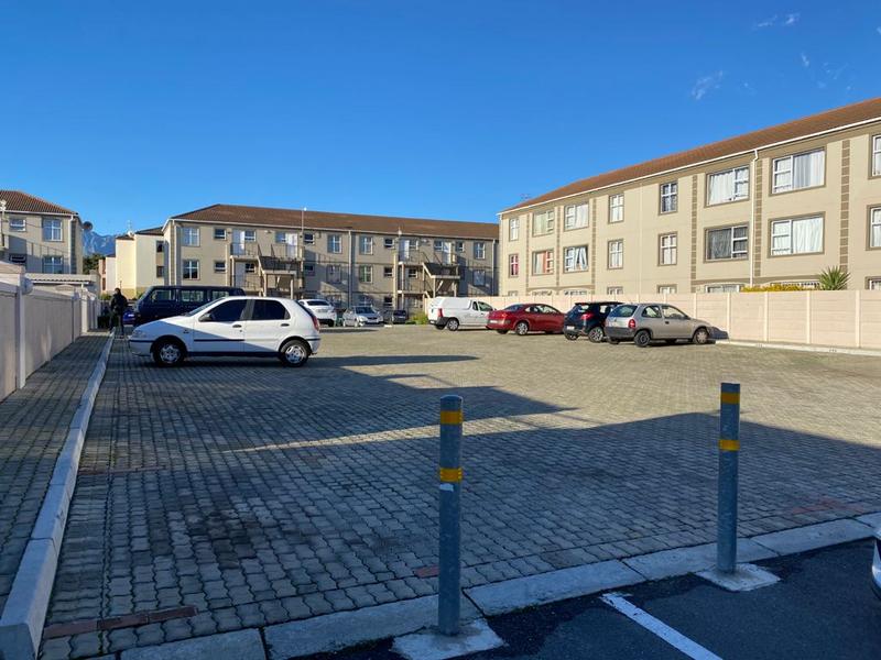 To Let 2 Bedroom Property for Rent in Guldenland Western Cape